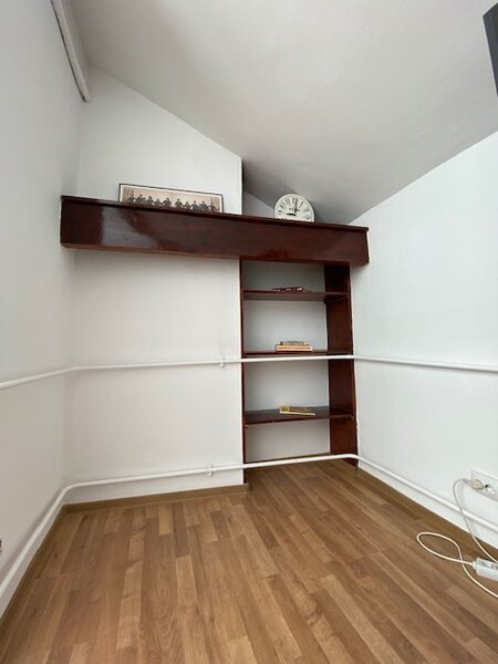 Piata Victoriei, apartament in vila 5 camere,